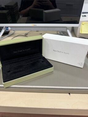 Van Cleef & Arpels Bracelet Box with Outer Box